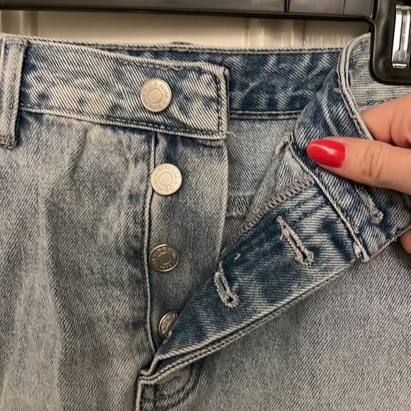Glassons denim jean skirt, light wash - Picture 5 of 6